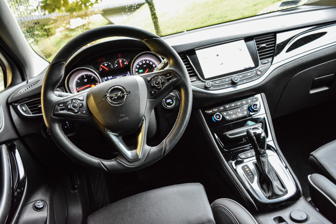 Opel Astra Sports Tourer test